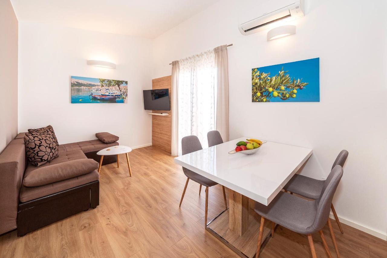 Apartments Kricin II Baška Exteriör bild